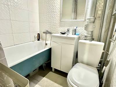 квартира за адресою Романа Ратушного вул. (Волгоградська), 3