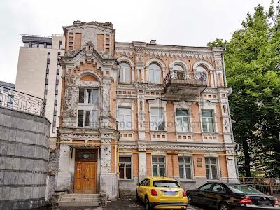 коммерческая по адресу Лютеранская ул., 12