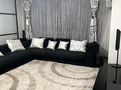 квартира за адресою Срібнокільська вул., 1