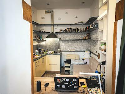 квартира за адресою вулиця Братська, 5