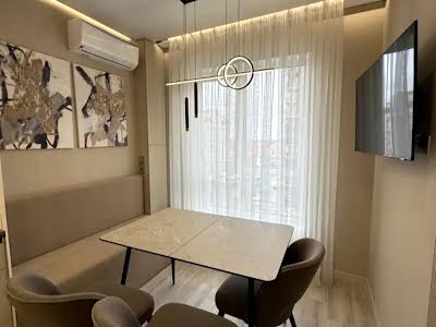 квартира за адресою Метрологічна вул., 107