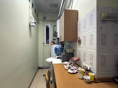 комерційна за адресою Січових Стрільців вул. (Артема), 42