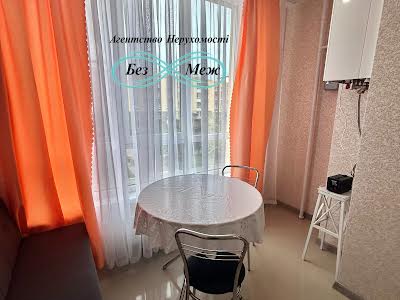 квартира за адресою Воронківська вул., 5