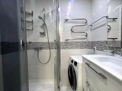 квартира по адресу Академика Глушкова просп., 30