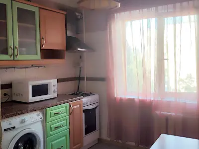 квартира за адресою Раїси Окіпної вул., 7-А