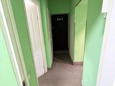 комерційна за адресою Київ, Академіка Янгеля вул., 2
