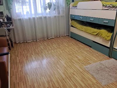 квартира за адресою Черняхівського вул., 28