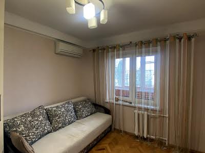 квартира за адресою Амвросія Бучми бульв., 5/1