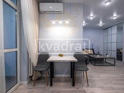 квартира за адресою Київ, Ревуцького вул., 40Б