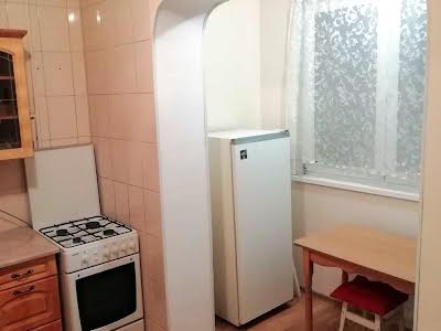 квартира за адресою Прирічна вул., 17-В