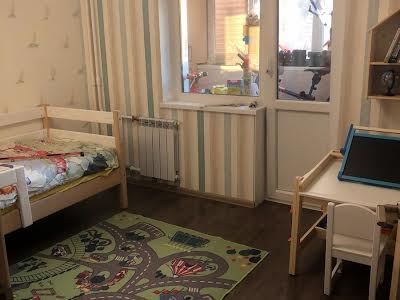 квартира по адресу Героев Днепра ул., 36-Б
