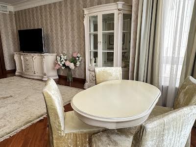 квартира за адресою Інститутська вул., 18а