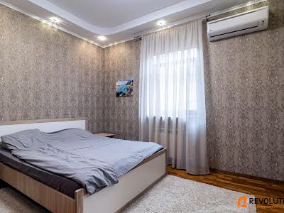 квартира за адресою Антоновича вул. (Горького), 38в