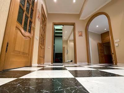 квартира за адресою Обсерваторна вул., 10