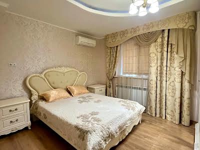 квартира за адресою Нагірна вул., 29-А