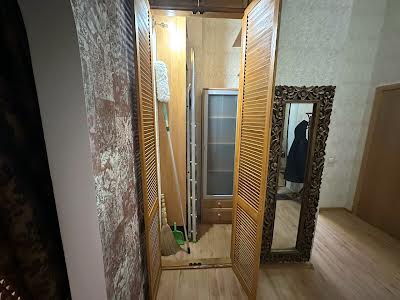 квартира за адресою Шовковична вул., 16-Б