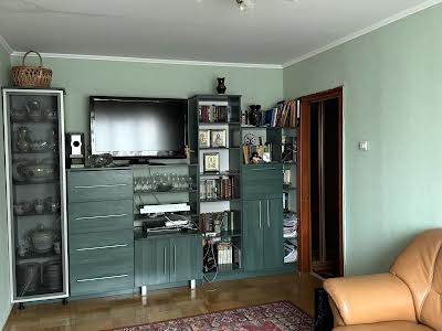 квартира за адресою Академіка Булаховського вул., 24