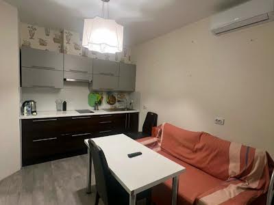 квартира за адресою Вишгородська вул., 45