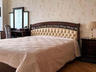 квартира по адресу Киев, Никольско-Ботаническая ул., 6/8