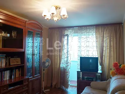 квартира за адресою Космонавта Поповича вул. (Космонавта Волкова), 4