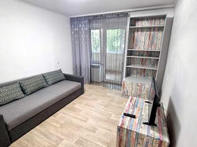 квартира за адресою Київ, Академіка Янгеля вул., 4