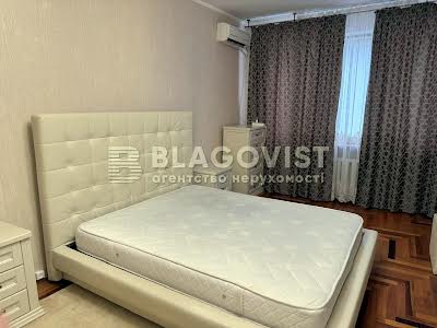 квартира за адресою Старонаводницька вул., 4-Б