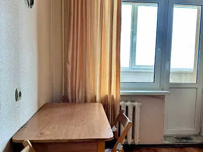 квартира за адресою Автозаводська вул., 15А