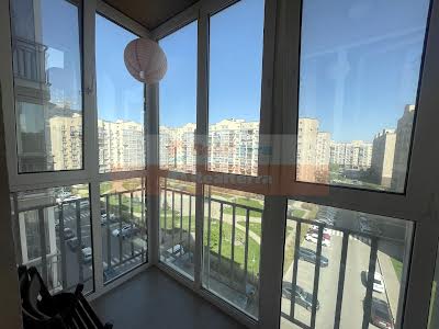 квартира за адресою Метрологічна вул., 15
