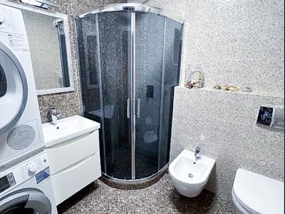 квартира по адресу Драгоманова ул., 1