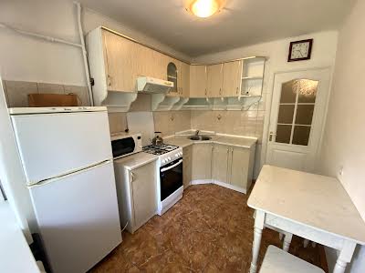 квартира за адресою Сергія Набоки пл., 4