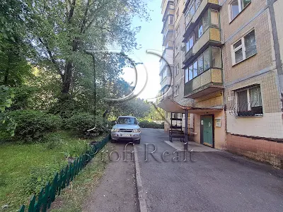 квартира за адресою Ушинського вул., 18