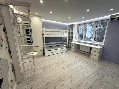 квартира за адресою Андрія Аболмасова вул. (Панельна), 4