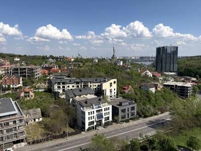 квартира за адресою Старонаводницька вул., 8