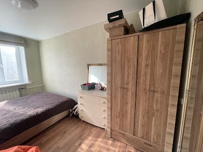квартира за адресою Стадіонна вул., 19