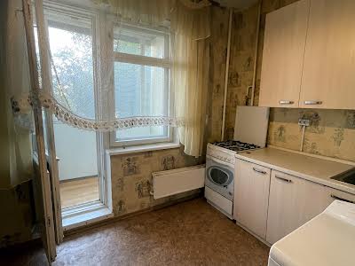 квартира по адресу Чернобыльская ул., 10-А