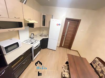 квартира за адресою Боголюбова вул., 33