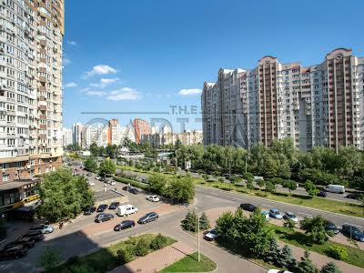 квартира по адресу Анны Ахматовой ул., 22