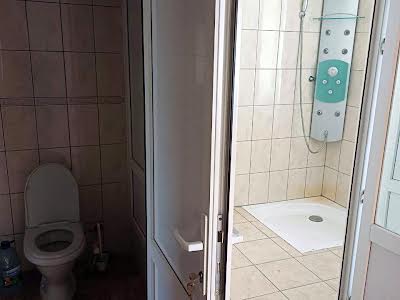 коммерческая по адресу Красиловская ул., 9