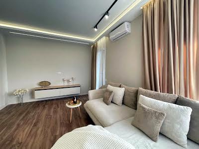 квартира за адресою Зарубинецька вул., 4