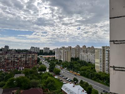 квартира за адресою Академіка Єфремова вул. (Командарма Уборевича), 20