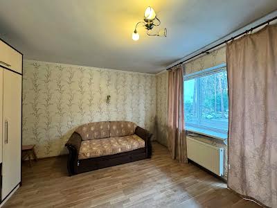 квартира за адресою 10-та Лінія вул., 19а