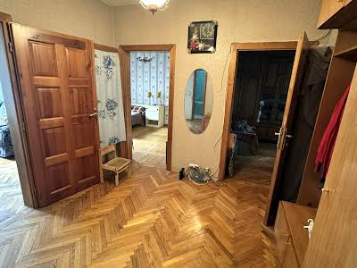 квартира за адресою Квітневий пров., 1-Б