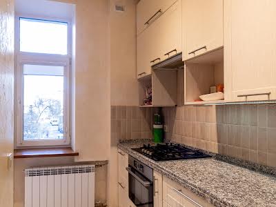 квартира за адресою Бутишів пров. (Андрія Іванова вул.), 21/17