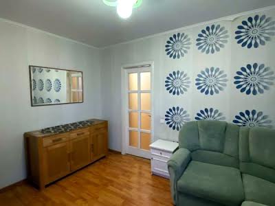 квартира за адресою Паркова вул., 76