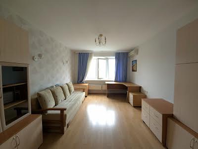 квартира по адресу Героев Днепра ул., 23