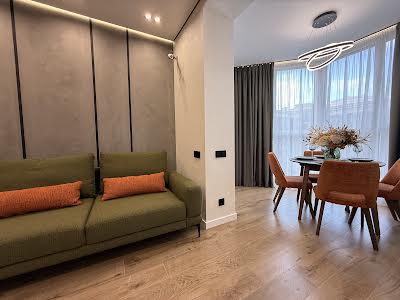 квартира за адресою Молодіжна, 8