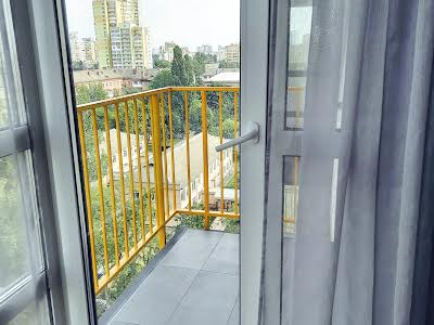 квартира за адресою Ісмаїла Гаспринського вул. (Сормовська), 3