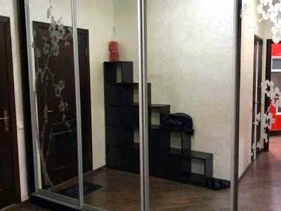 квартира за адресою Бориса Гмирі вул., 8-Б