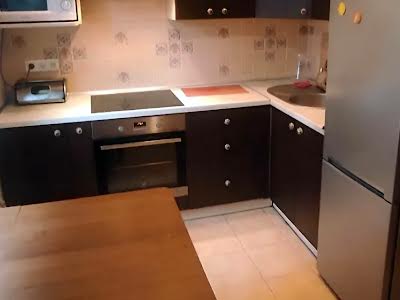 квартира за адресою Срібнокільська вул., 8