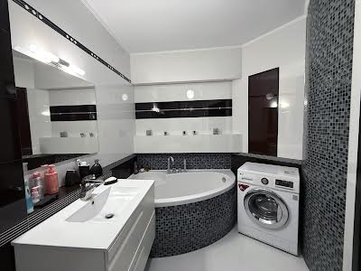 квартира по адресу Елизаветы Чавдар ул., 1
